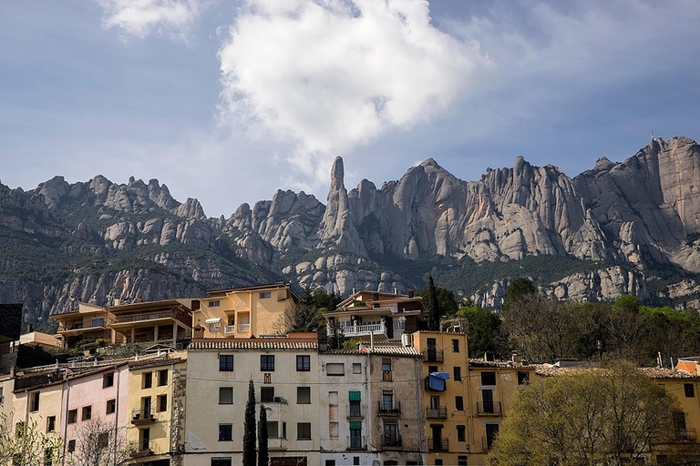 From Barcelona: Montserrat Full-Day Guided Tour