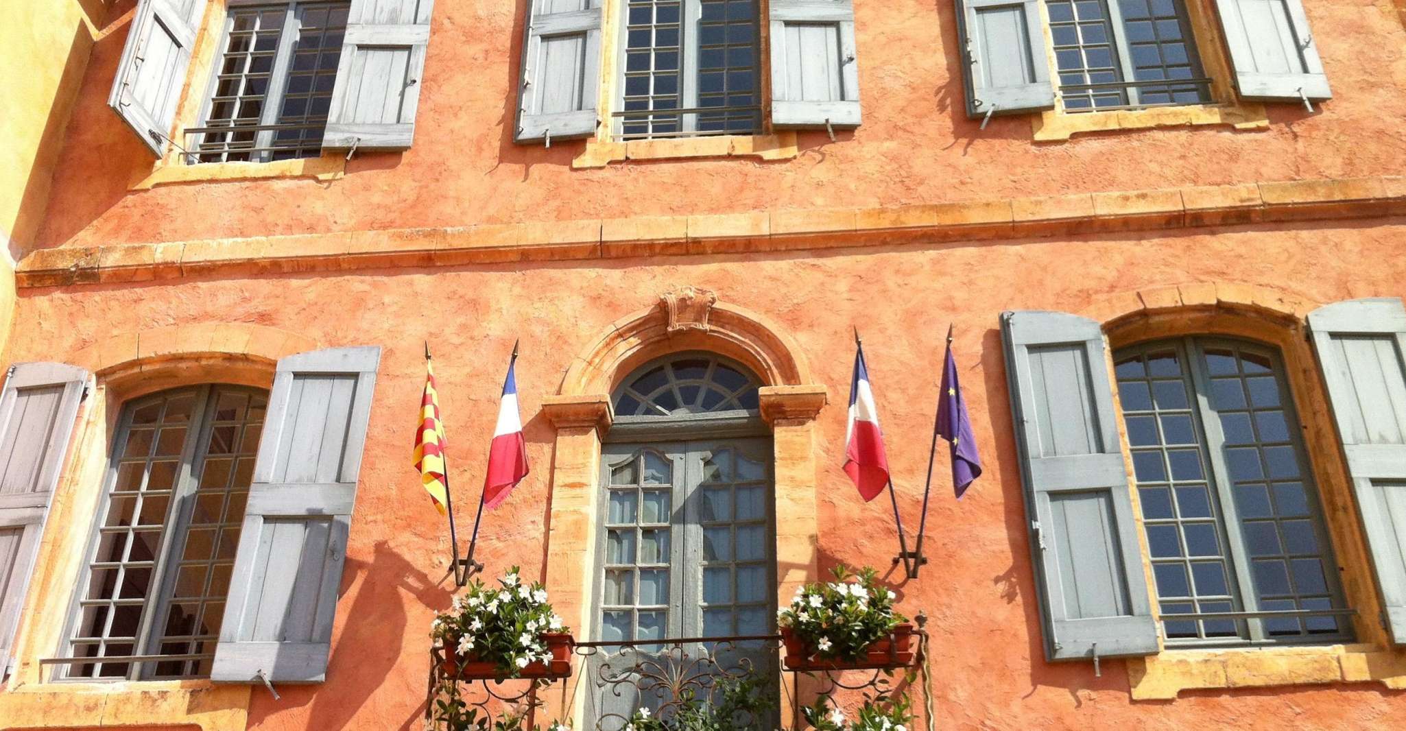 NEW Luberon villages Full-day tour from Aix-en-Provence - Housity