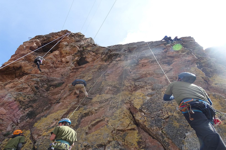 Da Cusco: Arrampicata sul Balcone del Diavolo