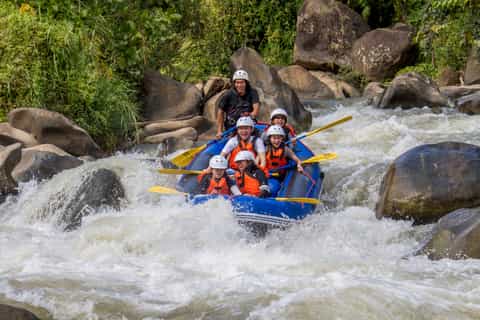 Chiang Mai: rafting en aguas bravas del río Mae Taeng