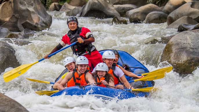 chiang mai caminata de 3 horas y rafting en aguas bravas de 10 kilómetros