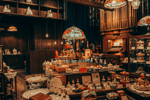 Sapporo: Otaru Canal and Shakotan Peninsula Day Trip