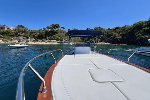 Procida: Passeio de barco com paradas para nadar e fotos subaquáticasProcida: passeio de barco com paradas para nadar e fotos subaquáticas