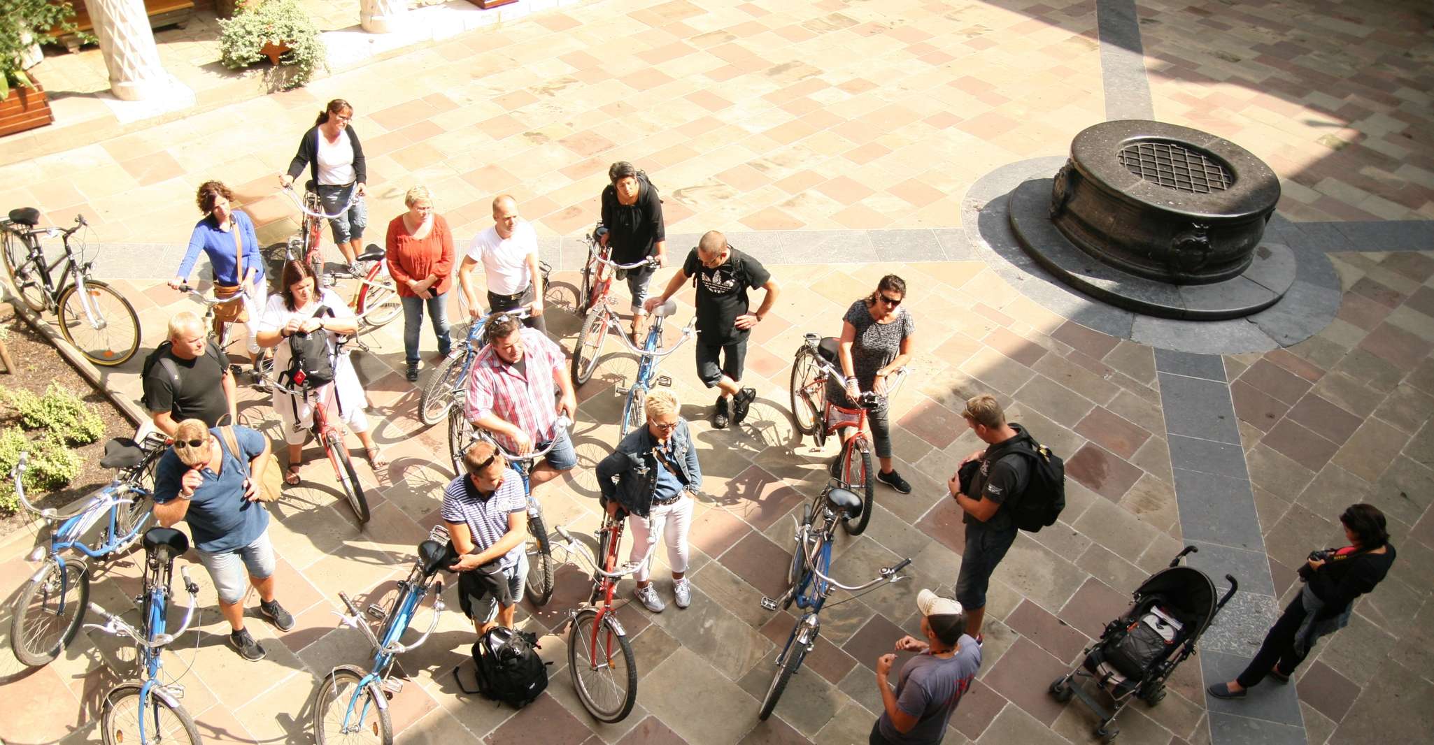 Cracovia, tour in bicicletta della Città Vecchia, Kazimierz e Ghetto - Housity