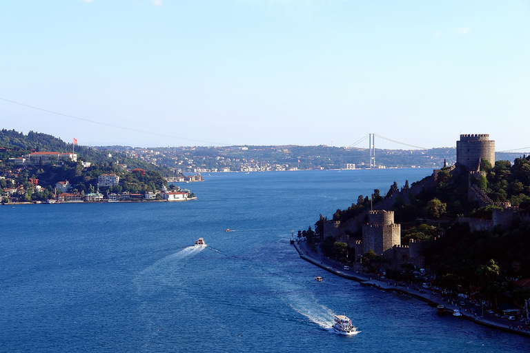 Bosporus-Kreuzfahrt und Zwei-Kontinente-Tour mit lokalem GuideBosphorus Kreuzfahrt und zwei Kontinente Tour