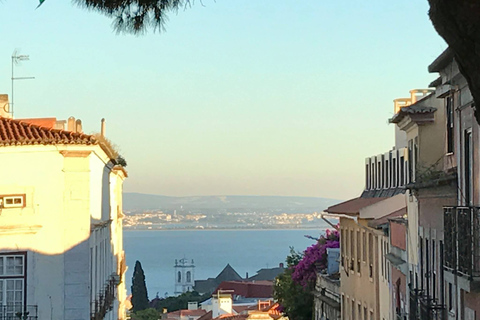 Lisboa: Tour privado guiado de Tuk Tuk eléctrico con degustaciones