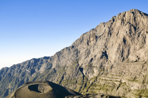 阿鲁沙：梅鲁山 4 天徒步之旅（含住宿）默认