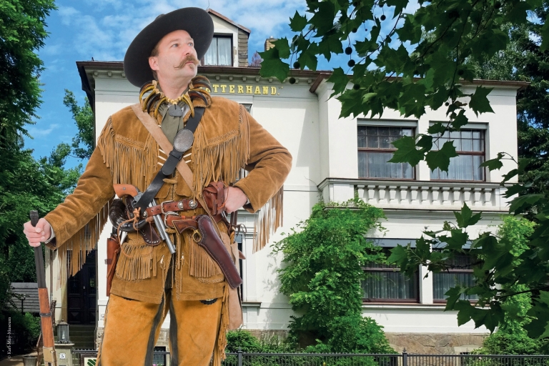 Radebeul: Karl May Museum 1-Hour Costume Tour Private Group Tour
