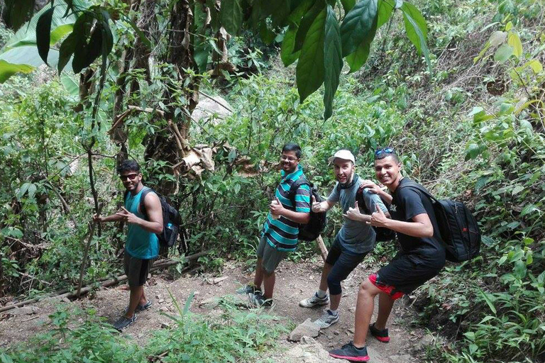 Chiang Mai: tour de rafting en aguas bravas y senderismo en cascada