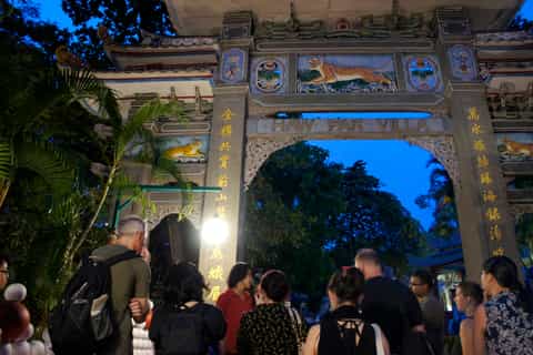 singapore haw par villa twilight walking tour