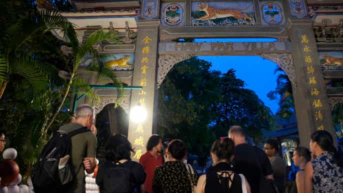 singapore haw par villa twilight walking tour