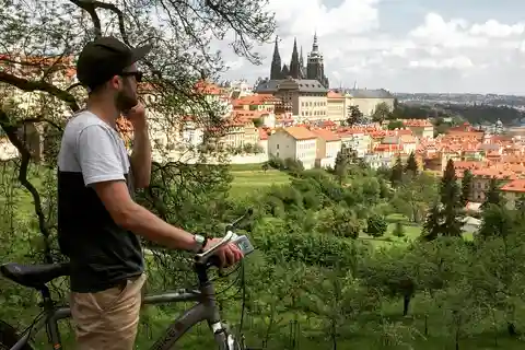 Tour in bici elettrica della città "ALL-IN-ONE" di Praga