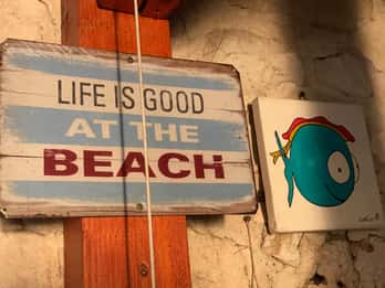 Beach hoping & Chilling out