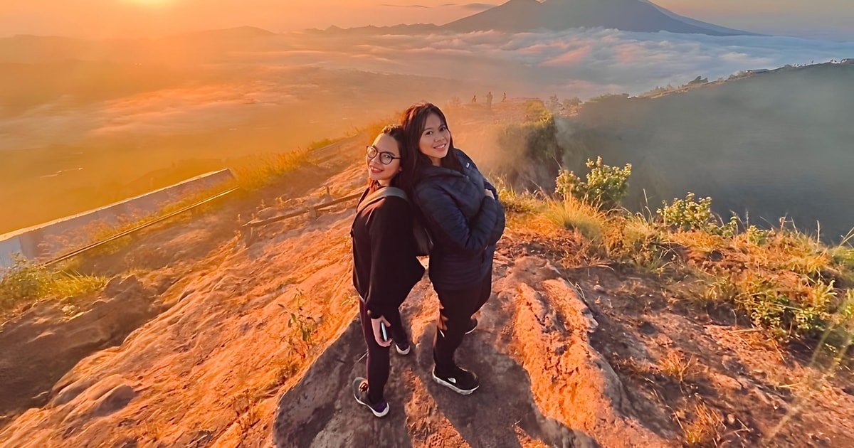 Mount Batur Volcano Sunrise Hike & Instagramable Hill Cafe GetYourGuide
