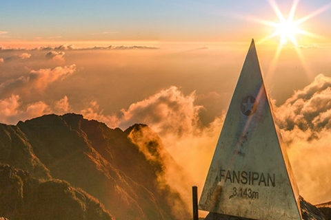 2-dniowy trekking na górę Fansipan - najwyższy szczyt Indochin2-dniowa wędrówka Phan Xi Păng, najwyższy szczyt Indochin