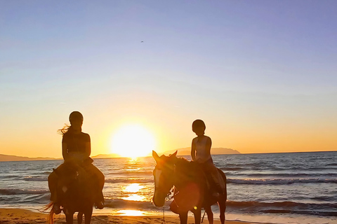 Kuşadası: VIP Horseback Riding and Sunset Beach Safari 3-Hour Sunset Forest & Village Safari
