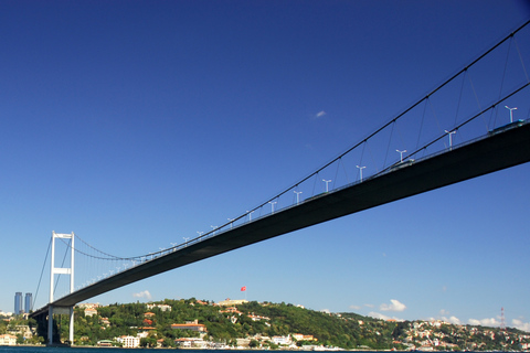 Istambul: dois continentes com a excursão ao Palácio de Beylerbeyi