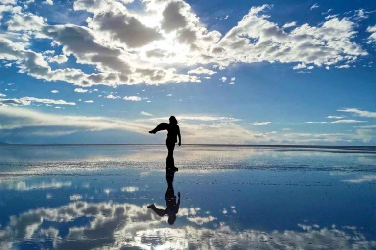 Uyuni: Salt Flats, Train Cemetery, and Stargazing Tour