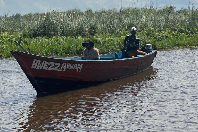 Kampala/Entebe: Mabamba Swamp with community tour and Lunch