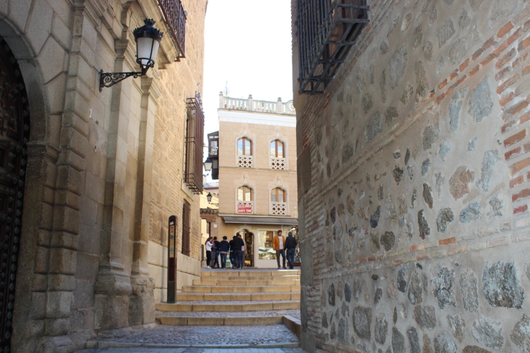 Z Madrytu: Toledo z 7 zabytkami i opcjonalną katedrąToledo Tour z wejściem na 7 zabytków i zwiedzanie katedry