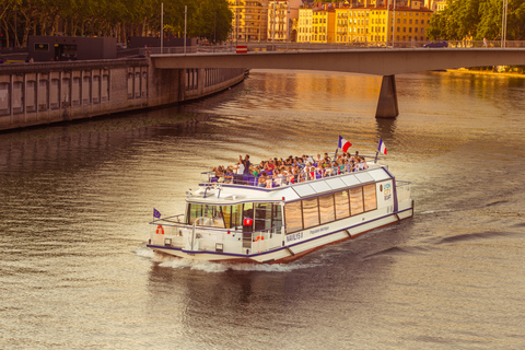 Lyon: 50-Minute Festival of Lights Sightseeing Cruise Meeting Point at Quai Rambaud
