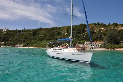 From Nea Fokea: Chalkidiki 6-Hour Cruise by Sailing Boat