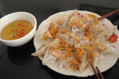 Hoi An Walking Food Tour and Foot Massage