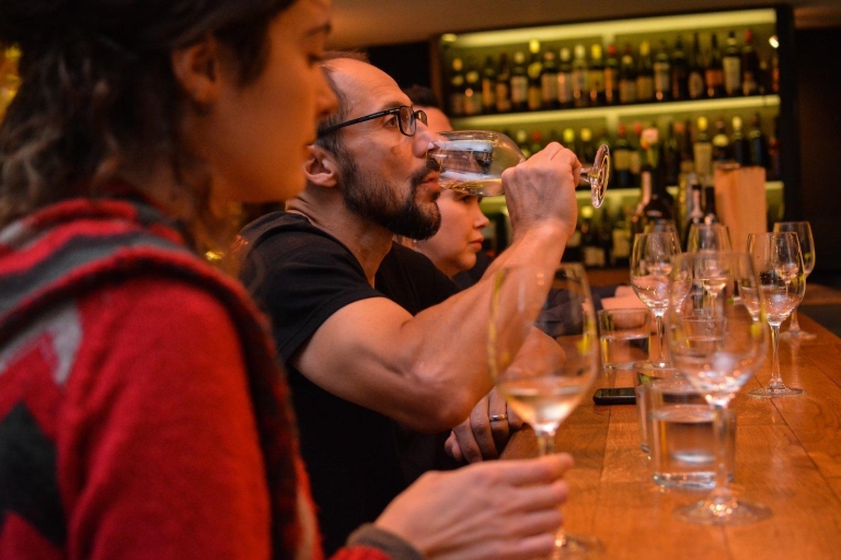Athene: Eten en wijnproeverij in de nachtRondleiding door kleine groep