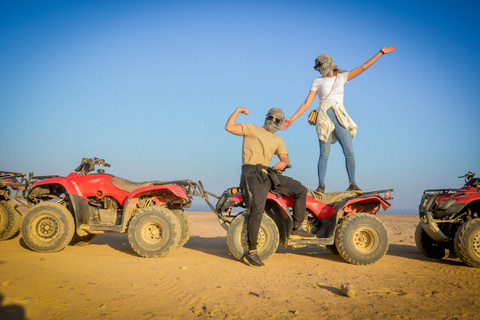 Baie de Makadi : VTT, vue sur la mer, chameau, observation des étoiles, dîner et spectacleHurghada : Quad, chameau, observation des étoiles, dîner, spectacle