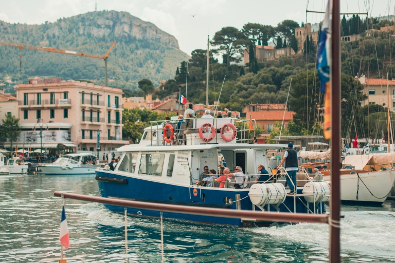 Cassis wine tour: sea, cliffs and vineyards Standard full-day