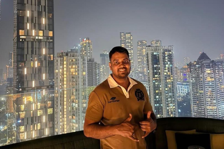 Mumbai Night Tour: Colaba, CSMT, Marine Drive & Night Club