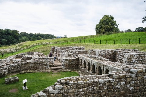 English Heritage: Attractions Pass for Overseas Visitors 16-Day Family Overseas Visitors Pass