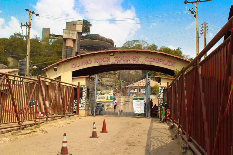 From Lagos: Abeokuta Olumo Rock Tour with Lunch and Train