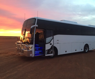 Uluru to Alice Springs or Alice to Uluru 1-Way Luxe Transfer