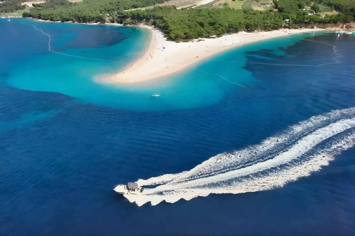 Makarska: 3-Island Speedboat Golden Horn & Blue Lagoon Tour