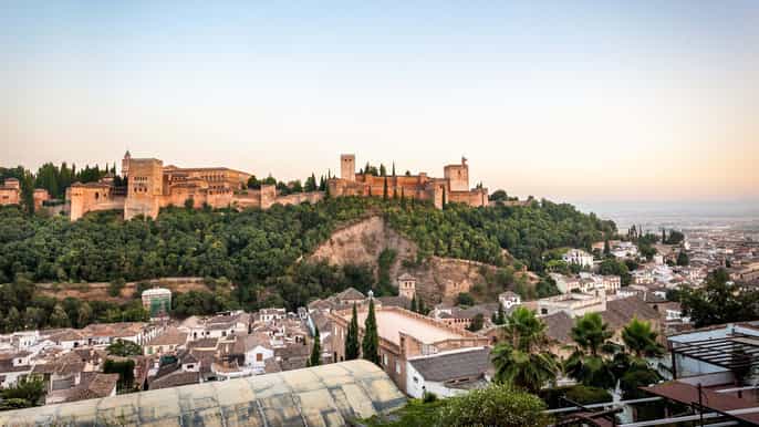 granada alhambra complex guided tour options