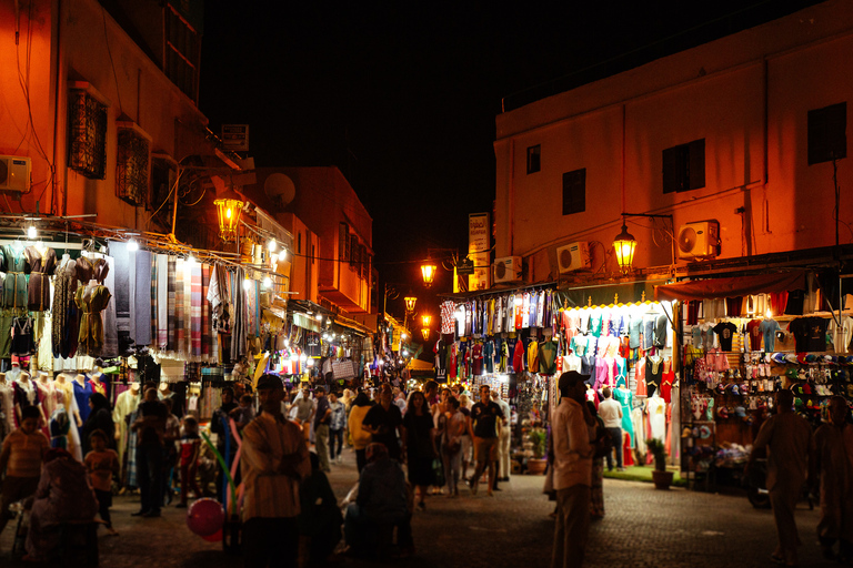 Tour noturno particular de 2,5 horas pela magia de Marrakech