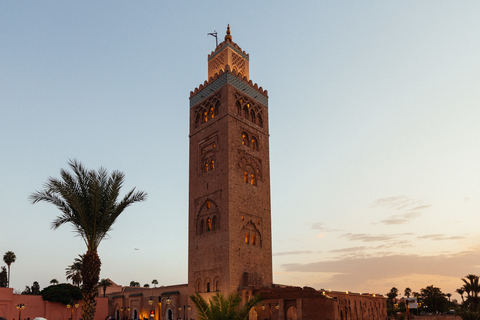 Tour noturno particular de 2,5 horas pela magia de Marrakech