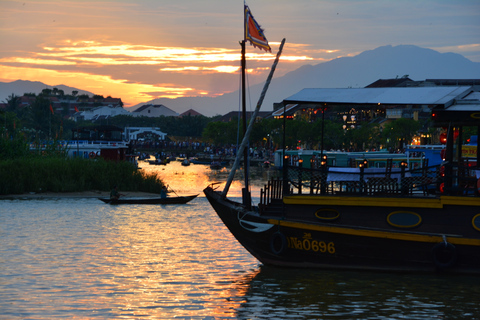 Romantic Sunset Dinner Cruise in Hoi An Sunset Dinner Cruise in Hoi An