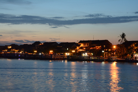 Romantic Sunset Dinner Cruise in Hoi An Sunset Dinner Cruise in Hoi An