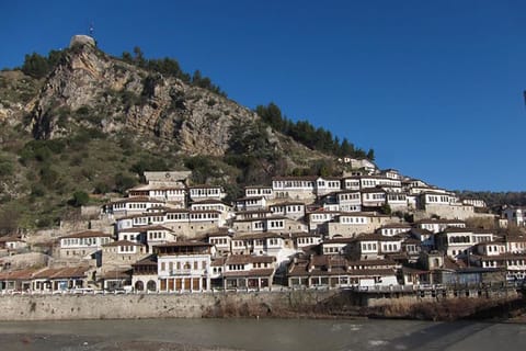 Ab Tirana: Tagestour Berat