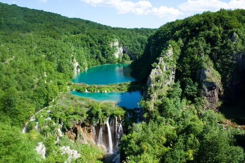 From Zagreb: Plitvice Lakes National Park Tour with Tickets