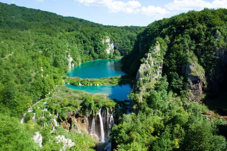 Depuis Zagreb : visite du parc national des lacs de Plitvice avec billets