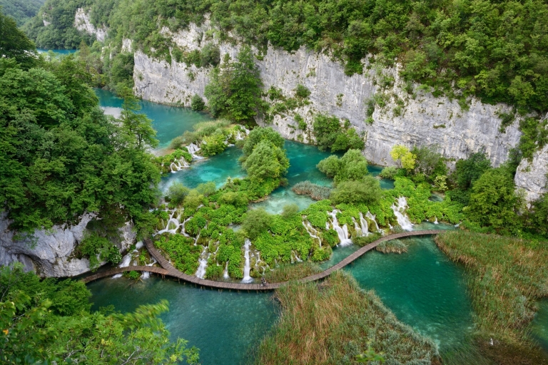 Depuis Zagreb : Visite du parc national des lacs de Plitvice avec billetsZagreb : Parc national des lacs de Plitvice et visite de Rastoke