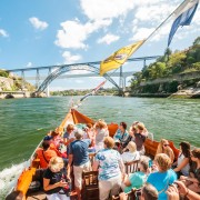 Porto: City Train Tour, River Cruise & Wine Cellar