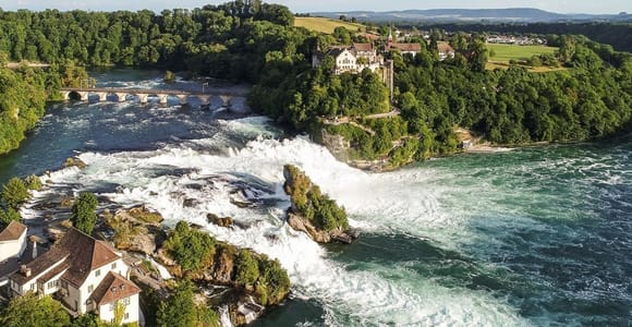 Von Zürich aus: Stein am Rhein und Rheinfall