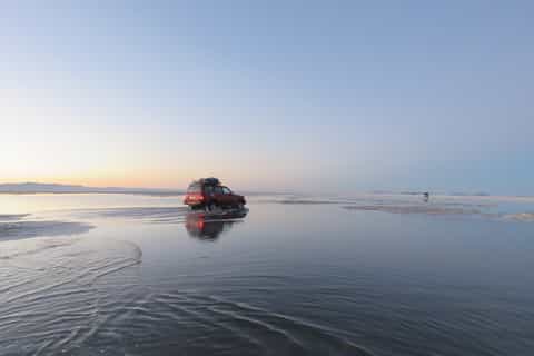 From La Paz: Uyuni Salt Flats Luxury Tour