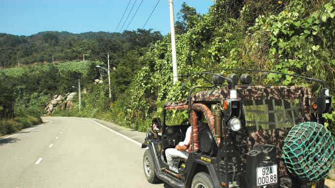 hoi an explore the beautiful coastline danang by jeep tour
