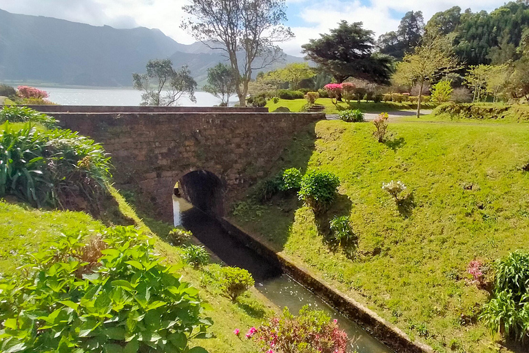 PONTA DELGADA: Shore Tour Sete Cidades Green Blue Lakes PONTA DELGADA: Shore-Ex Sete Cidades Green & Blue Lakes