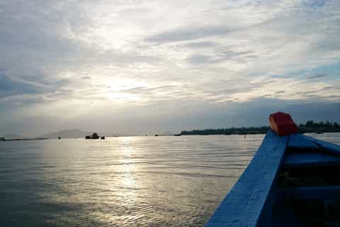 from hoi an sunrise boat trip tour